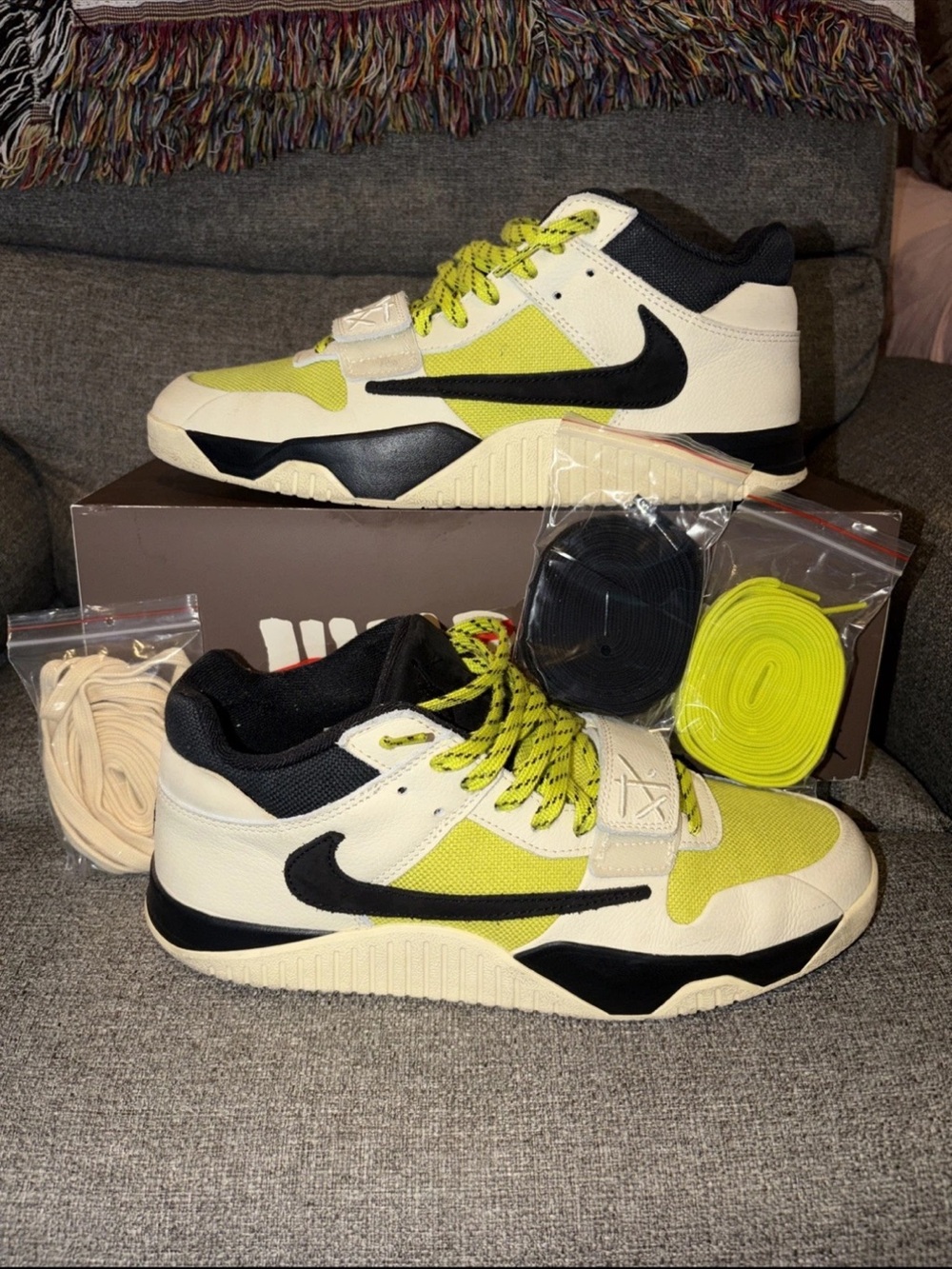 Travis scott jumpman tr bright cactus 🌵 size 12